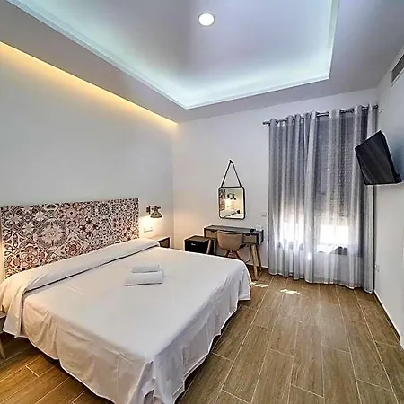 Bajamar Ancladero Playa 2* Nerja